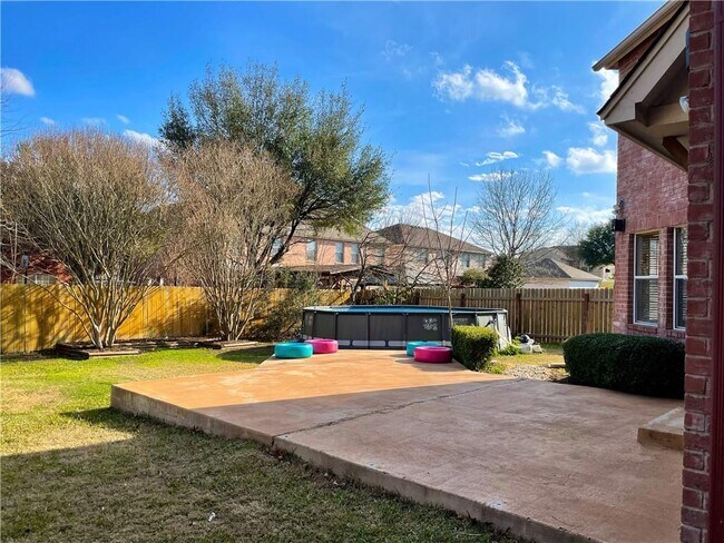 Foto del edificio - 2200 Pena Blanca Dr