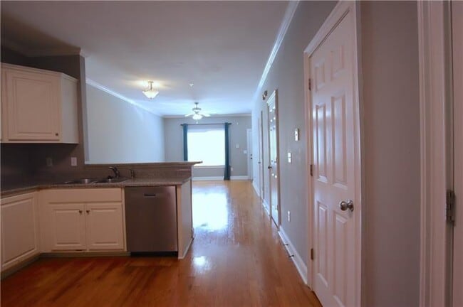 Foto del edificio - 460 S Barnett Shoals Rd