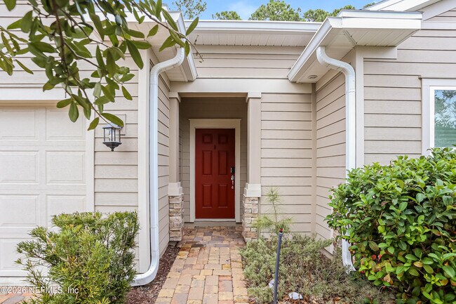 Foto del edificio - 16180 Blossom Lake Dr