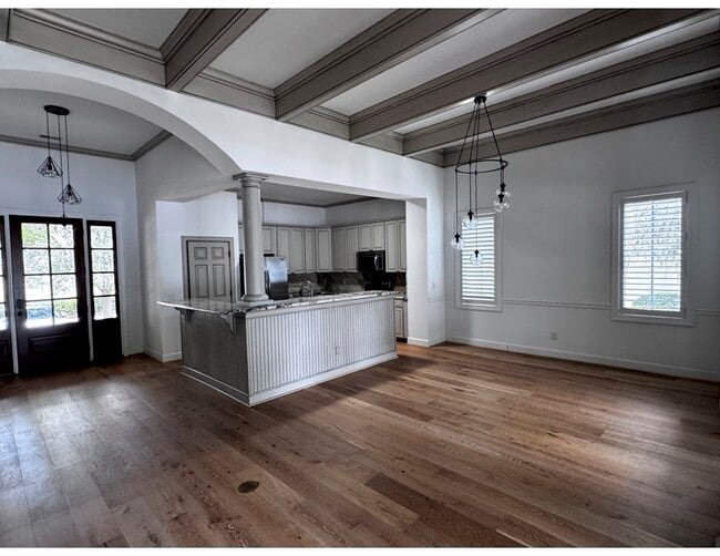 Building Photo - 36 Claremont Ave
