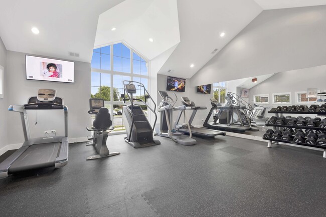 Fitness Center - Lakehaven Apartments