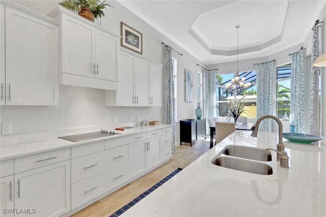 Foto del edificio - 6394 Warwick Ave