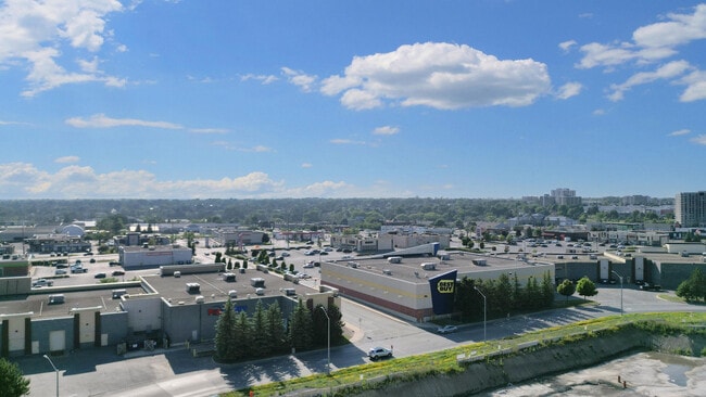 Interior Photo - Rockwell Place I