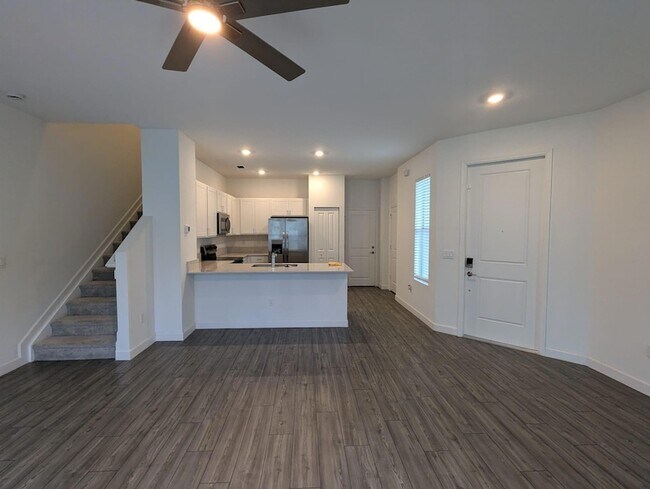 Building Photo - 4309 Hammock Grove Dr