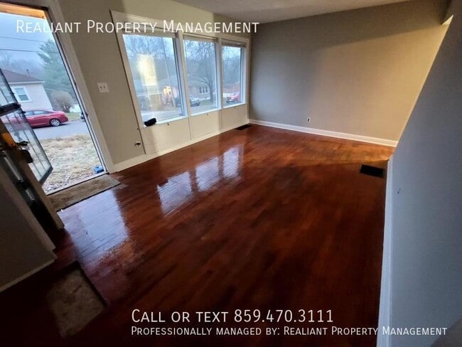 Building Photo - 254 Beckham Ave