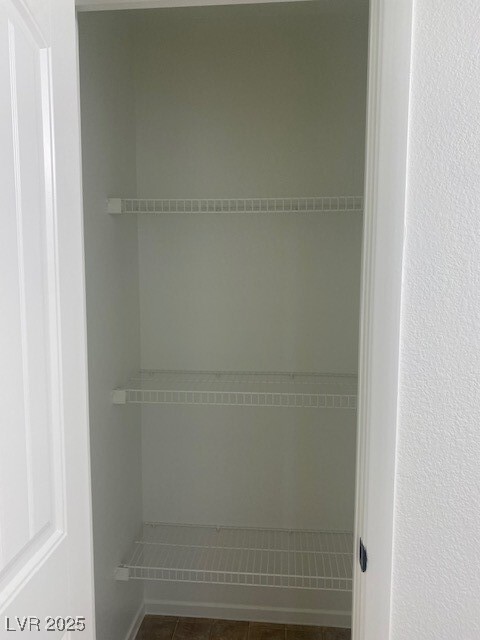 Building Photo - 7918 Point Oaks Ct