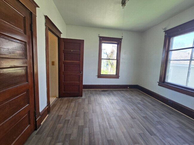 Foto del edificio - 319 N 4th St