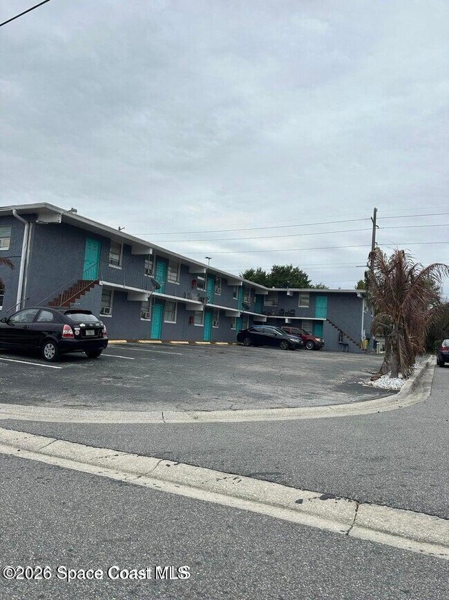 Building Photo - 240 Stone St