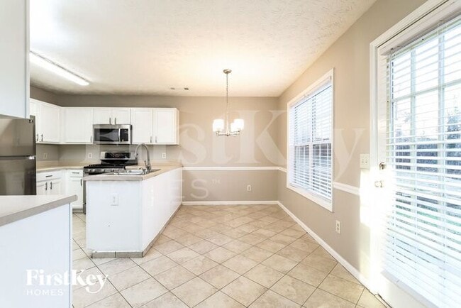 Building Photo - 150 Kentshire Pl NW