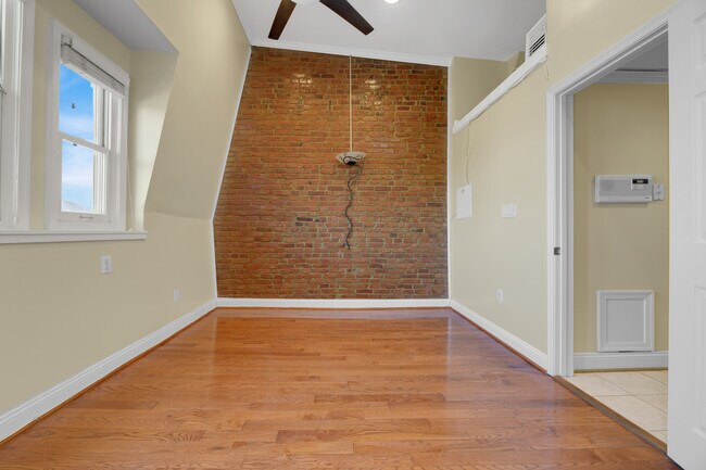 Foto del edificio - 1008 N St NW