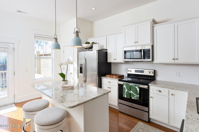 Foto del edificio - 3644 Watch Hill Way