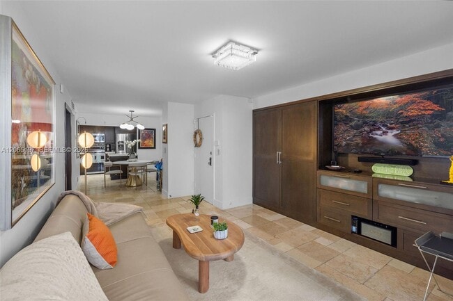 Foto del edificio - 2625 Collins Ave