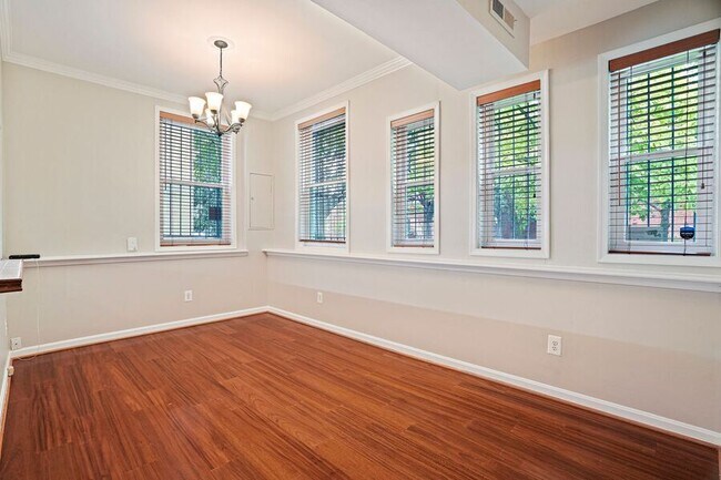 Foto del edificio - 6 14th St NE