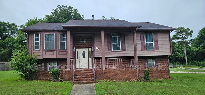 Primary Photo - 427 W Smithfield Cir