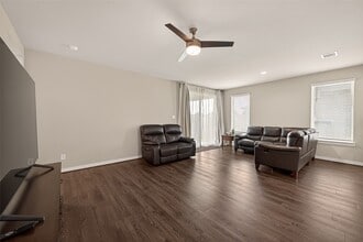Building Photo - 28419 Hazel Trl