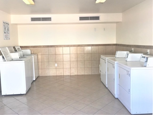 Laundry on-stie - NMSU Casabella Apts