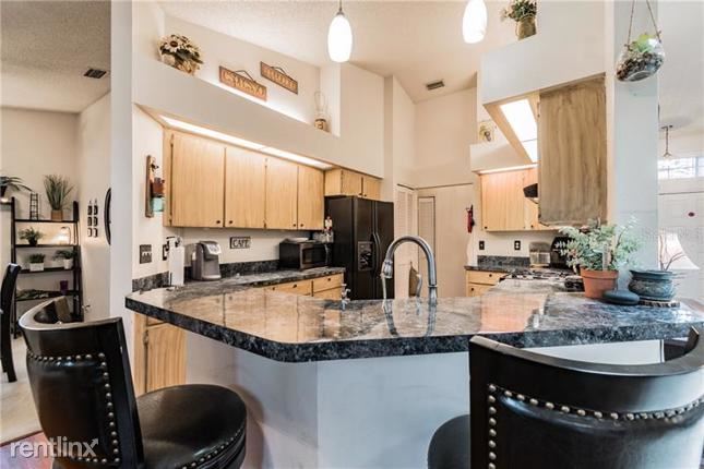 Building Photo - 4 br, 2 bath House - 1054 Rolling Oaks Ave