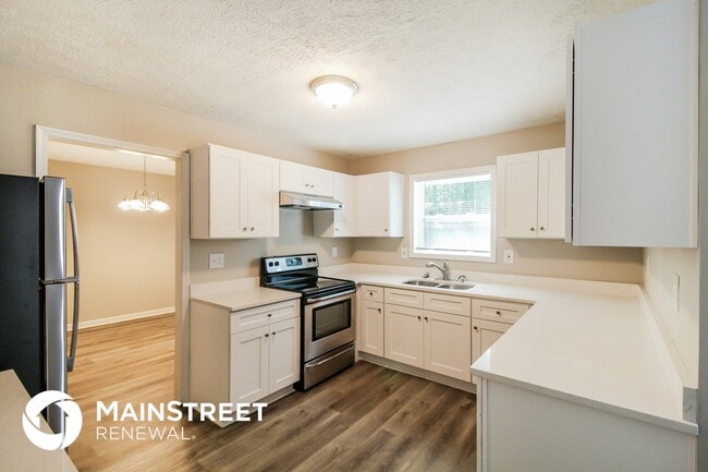 Foto del edificio - 6231 Willowbrook Dr