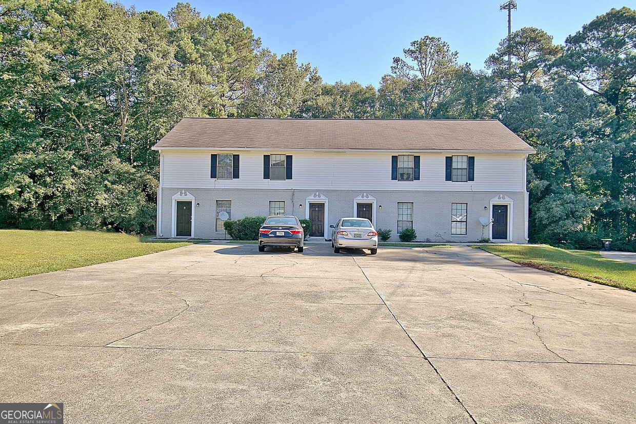 Foto principal - 220 Meadowbrook Ct