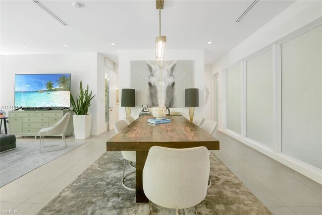 Foto del edificio - 3 br, 3.5 bath House - 3230 Shipping Ave