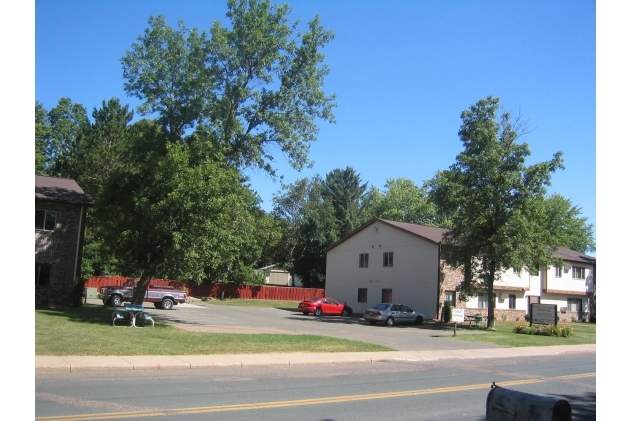 Building Photo - Woodville Manor Apartments