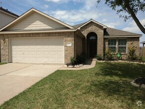 Building Photo - 9927 Driftwood Park Dr