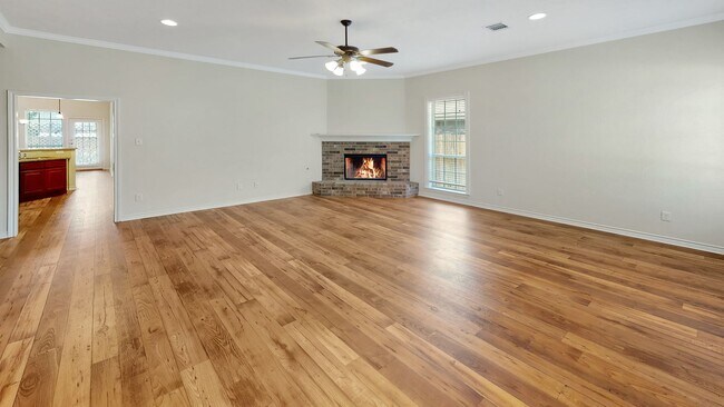 Foto del edificio - 4 bedroom home in Dove Crossing