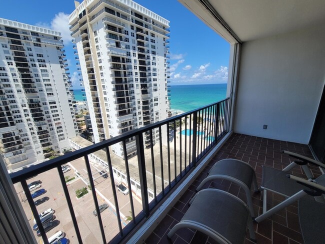 Building Photo - 2401 S Ocean Dr