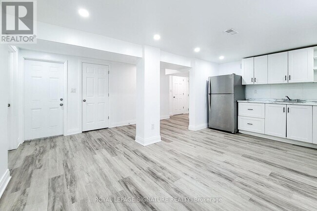 Photo du bâtiment - 265 W 19th St