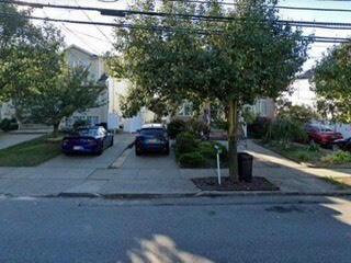 Foto principal - 628 Bloomingdale Rd