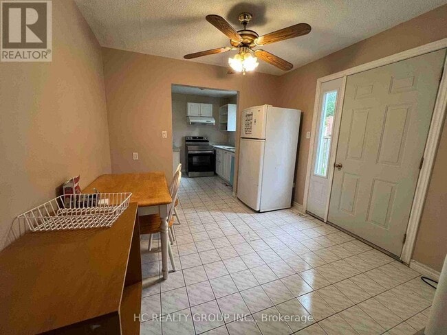 Photo du bâtiment - 575 Gainsborough Rd