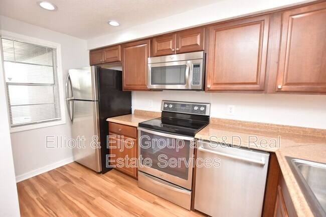 Foto del edificio - 2215 9th St SE