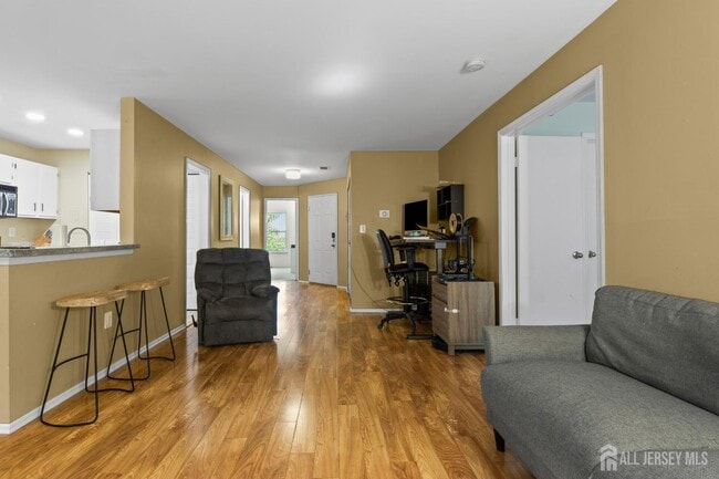Building Photo - 6072 Cedar Ct