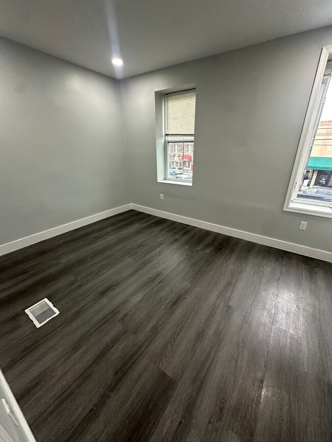 Photo - 1325 S 21st St Apartment