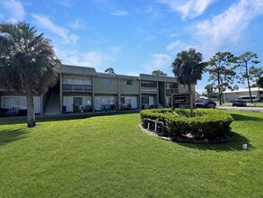 Building Photo - 1852-D Golf View Avenue #35