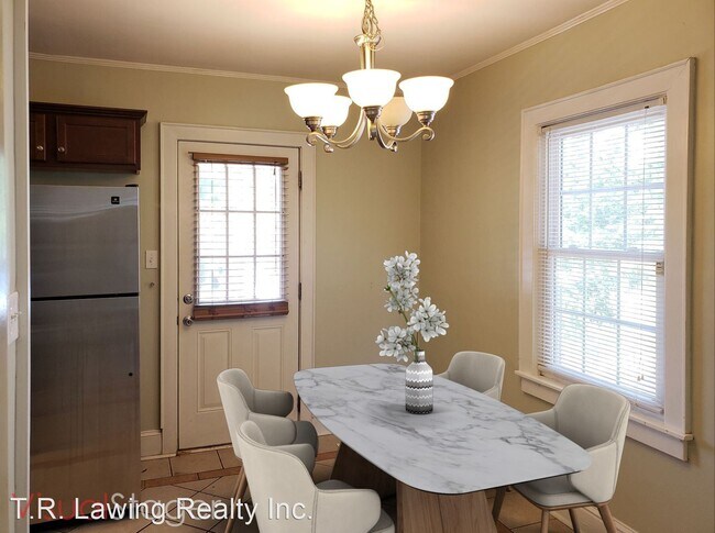 Foto del edificio - 2 br, 1 bath House - 3017 Hudson Street