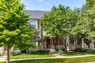 Building Photo - 2460 Violet St