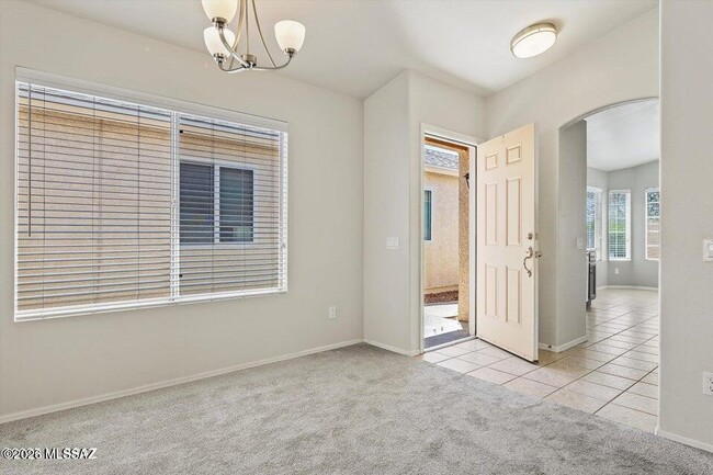 Building Photo - 8142 N Millwheel Pl