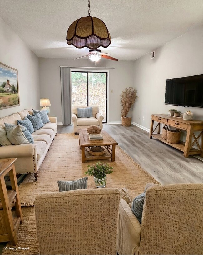 For Lease: Charming 2 Bedroom, 1 Bath Condo in Winfield Chase - For Lease: Charming 2 Bedroom, 1 Bath Condo in Winfield Chase