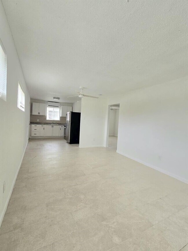 Foto del edificio - 3839 Mt Pleasant St