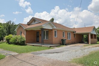 Building Photo - 129 Fonville St