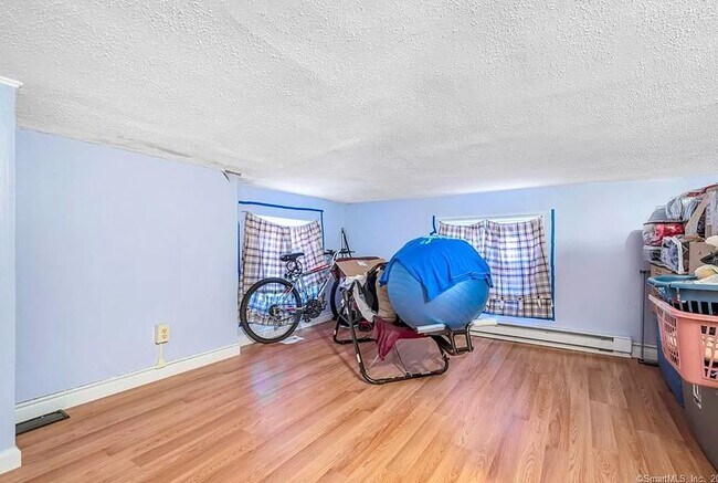 Building Photo - 87 Amity St