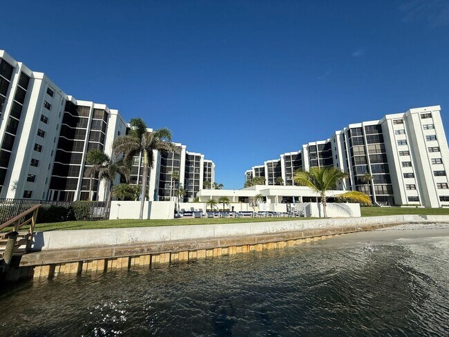 Foto del edificio - Luxury, furnished seasonal rental, Tequest...