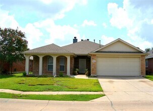Building Photo - 9809 Carter Dr