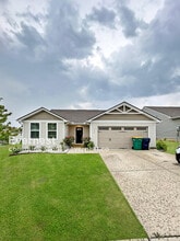 Building Photo - 2024 Brokeshire Dr