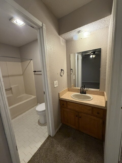 Building Photo - Midwest City- 3 Bed, 2 Bath
