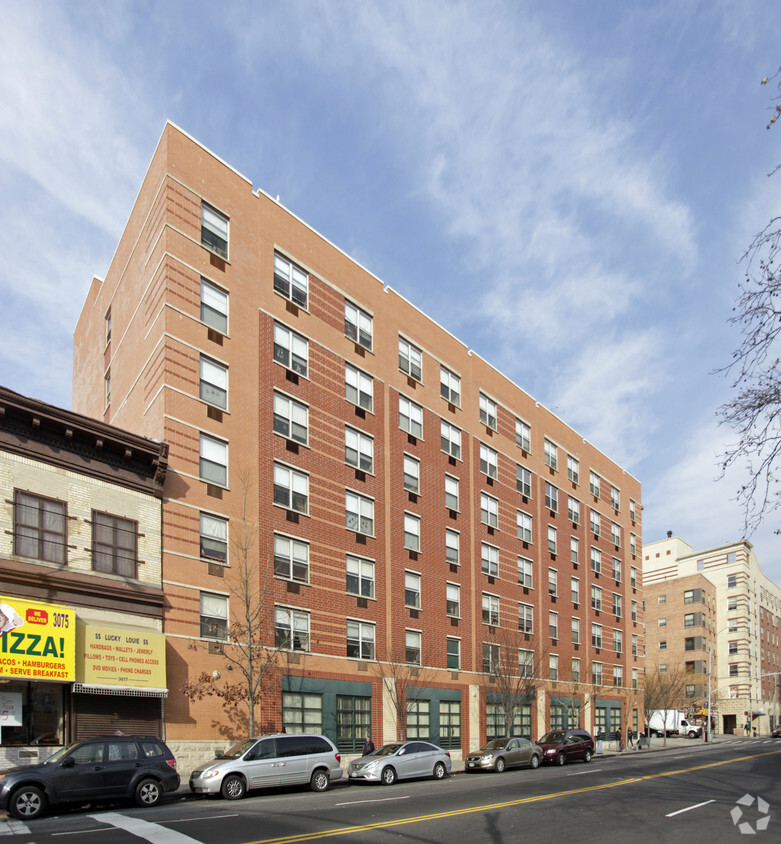 Foto del edificio - La Casa De Felicidad