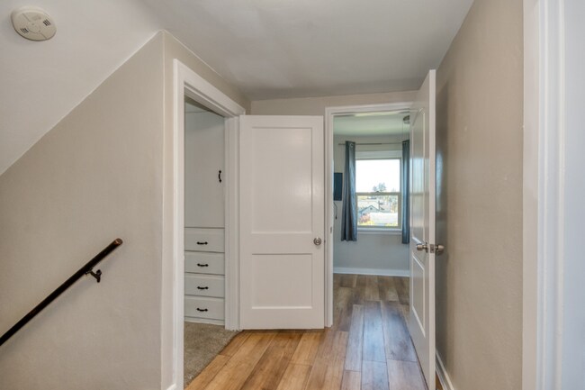 Foto del edificio - 127 E 14th St