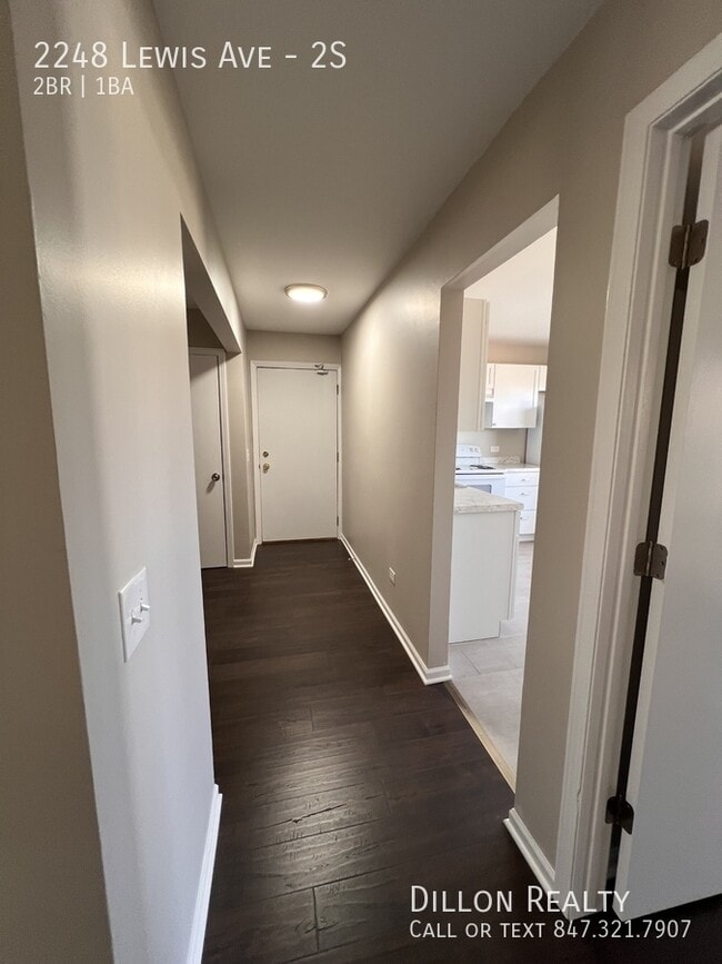 Foto del edificio - 2248 Lewis Ave