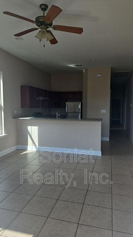 Foto del edificio - 5922 Marigny St